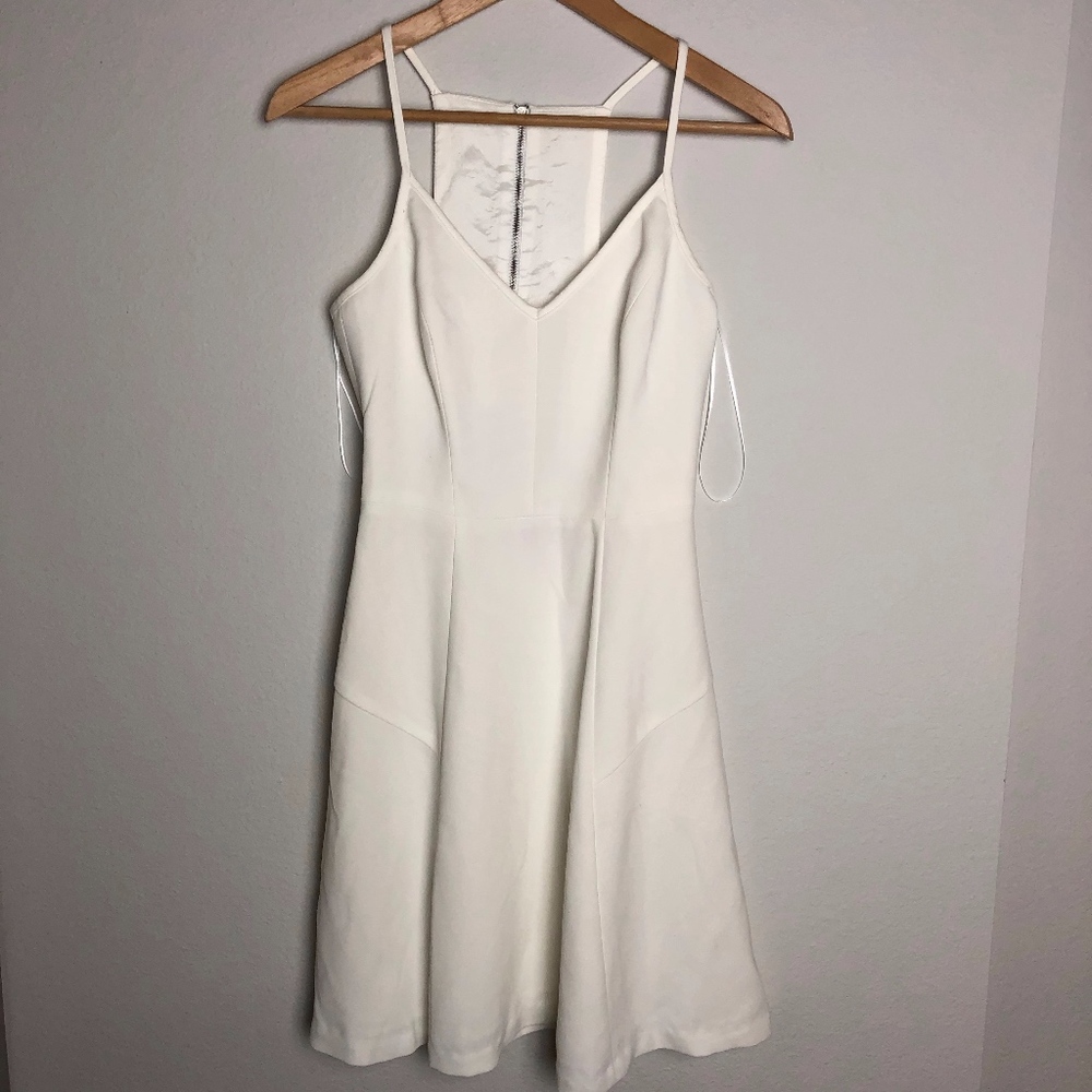 Trina Turk White Dress Lined sz 2
